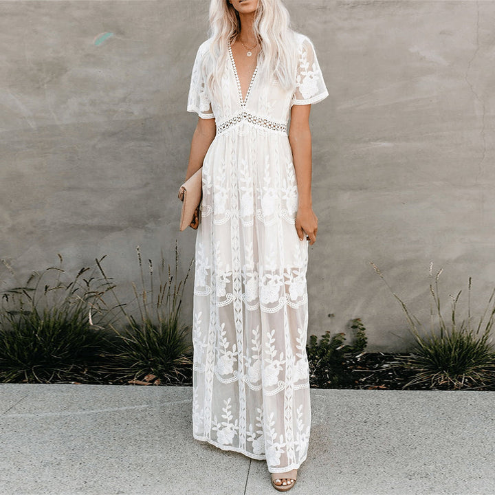 Elegant Belinda long maxi dress for women, ideal for summer parties or special events.