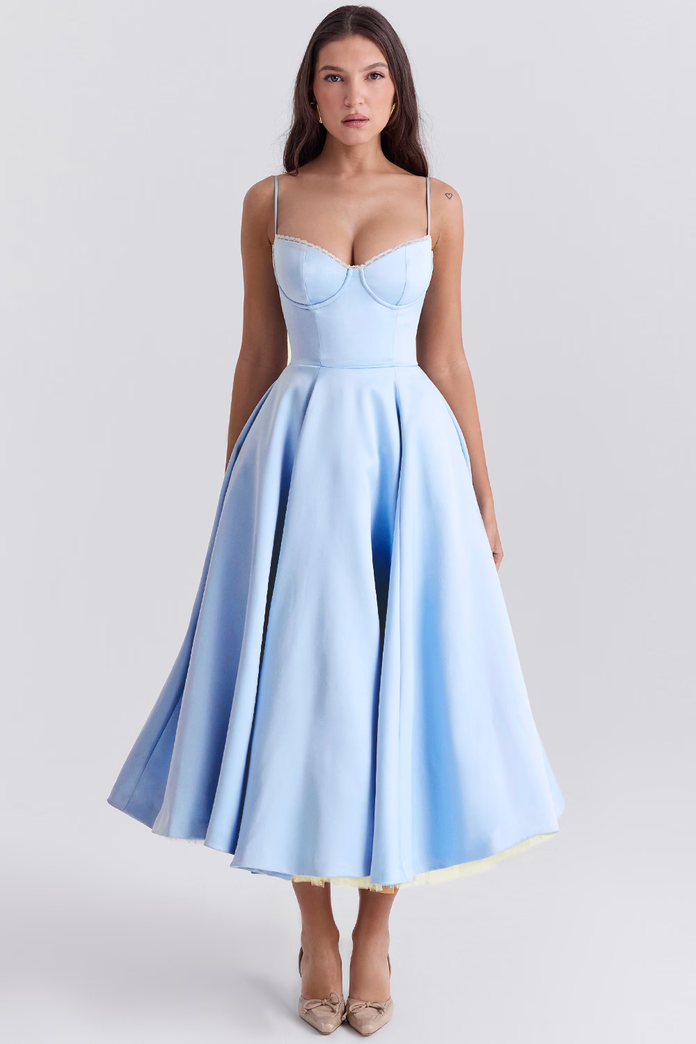 Women's elegant lace-trim midi dress with corset bodice, sweetheart neckline, sleeveless design, and pockets.