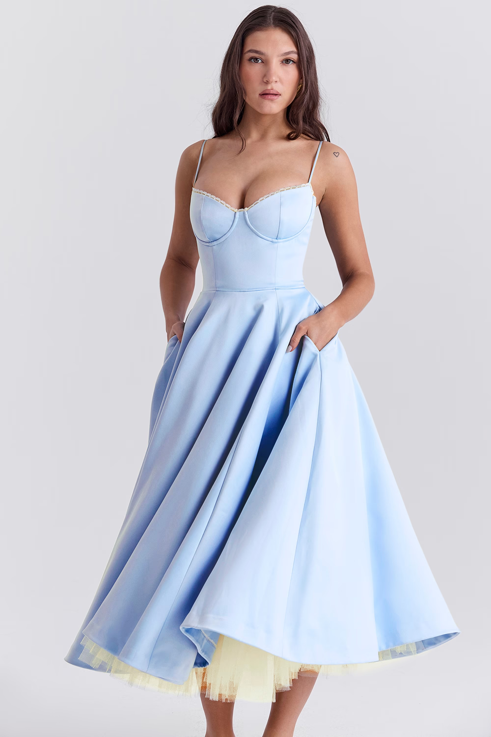 Chic party midi dress for women featuring a corset bodice, delicate lace trim, sweetheart neckline, and pockets.