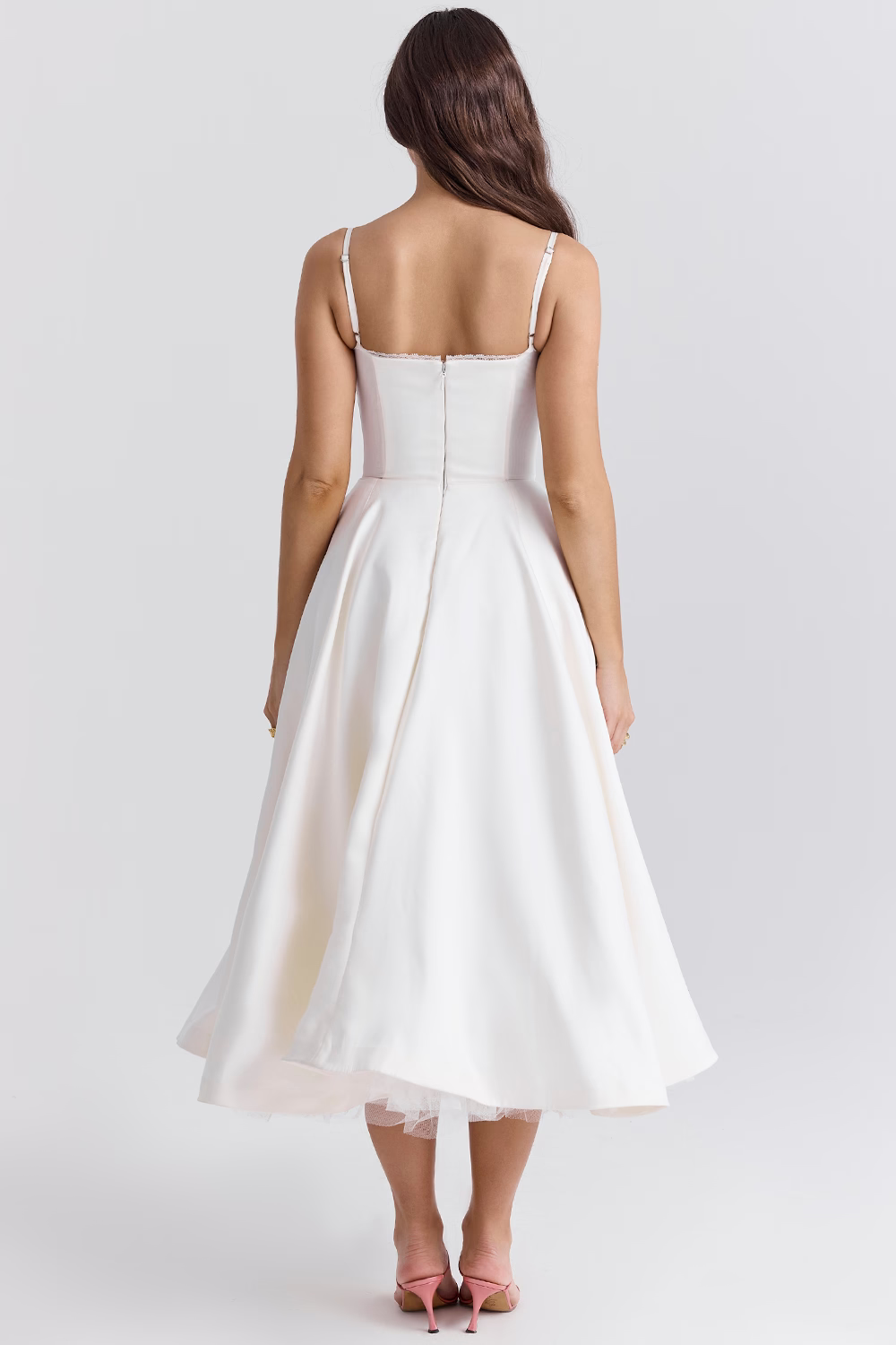 Women's lace dress with a corset bodice, sweetheart neckline, tulle trim, sleeveless design, perfect for parties.