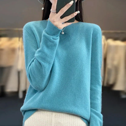 Cozy women's long sleeve sweater, elegant & comfortable. Versatile o-neck top for classic style everyday autumn fashion.