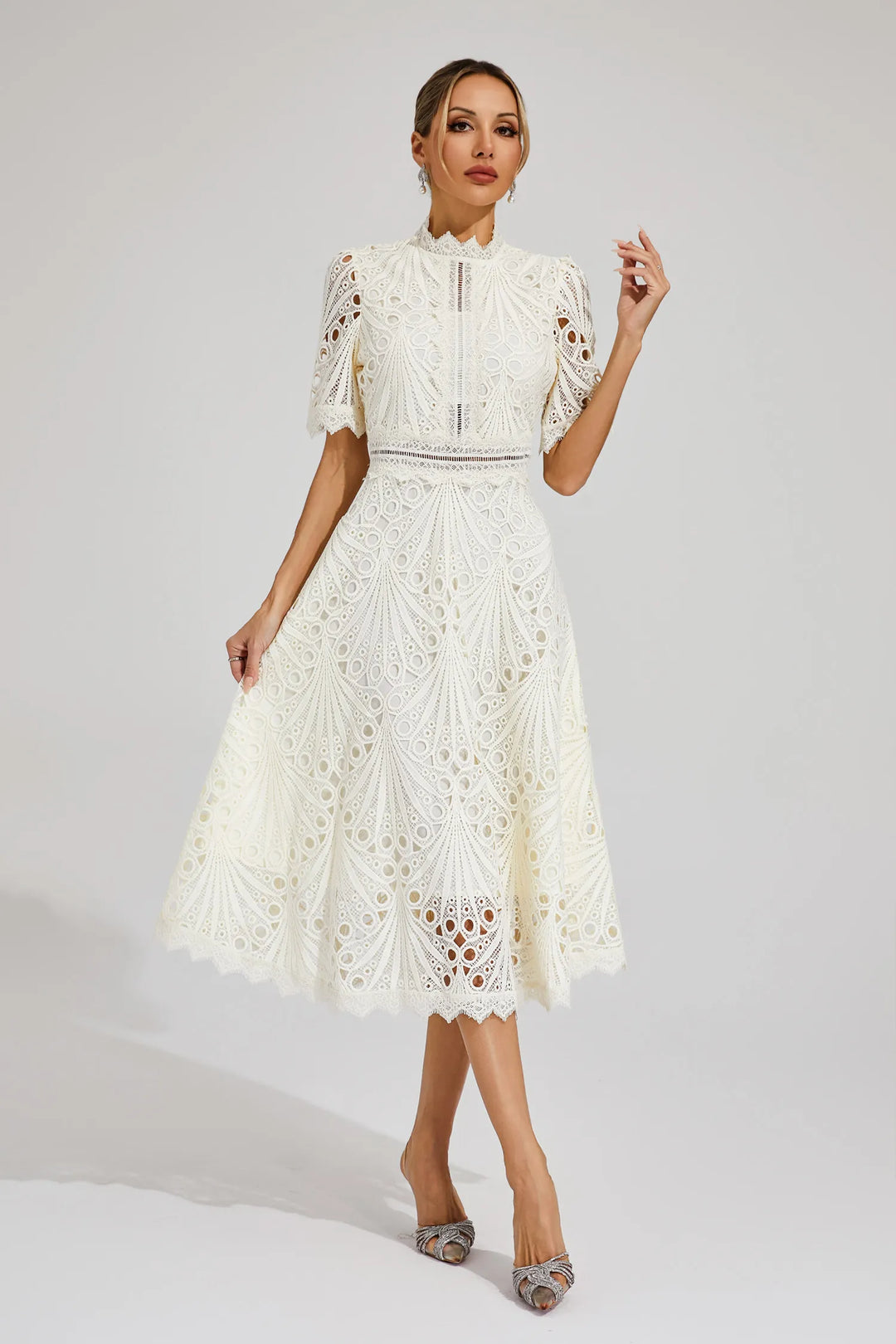 Stylish women's midi dress with a scoop neck, an elegant choice for summer parties and wedding guest occasions.