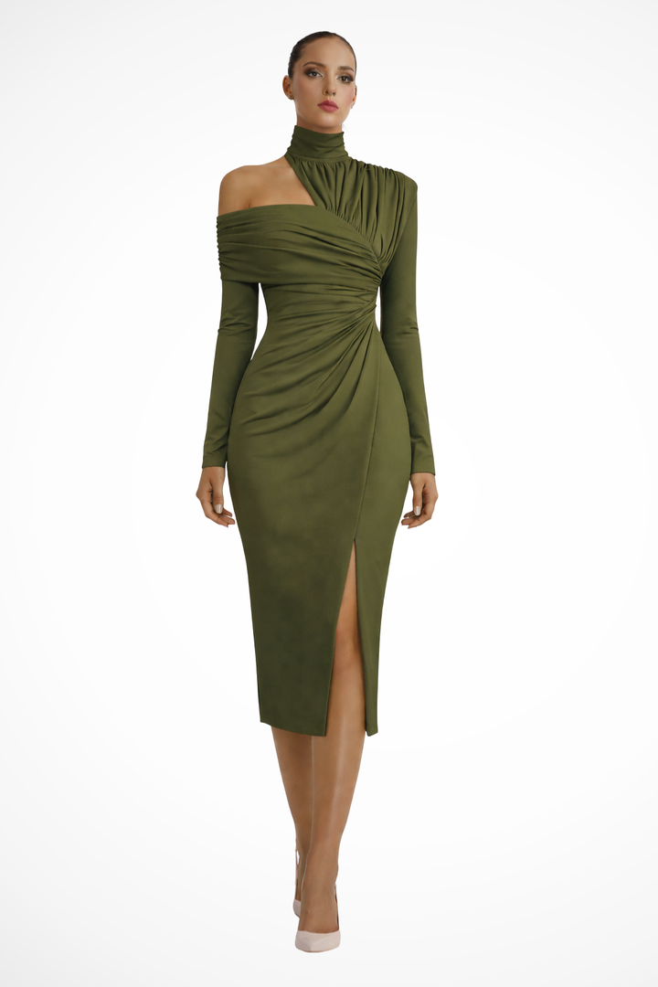 Fitted women's one-shoulder evening dress with delicate ruching and an alluring side slit for glamour.
