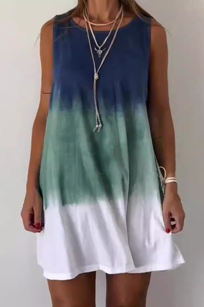 Women's elegant printed floral midi dress. Perfect for spring & summer occasions, offering a flattering flowy fit.