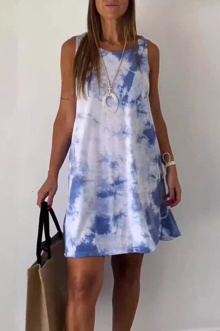 Stylish women's printed floral midi dress with a flattering fit. A perfect flowy dress for spring and summer fashion.