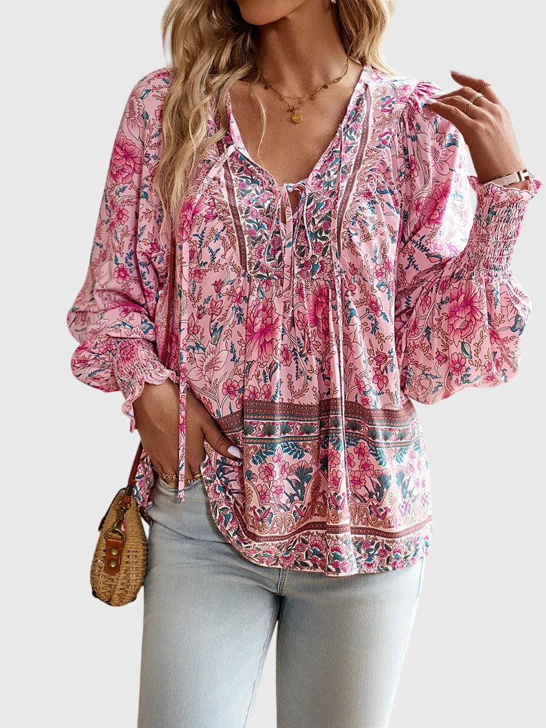 Women's elegant pullover, a comfortable long sleeve sweater perfect for chic everyday wear. Versatile wardrobe essential.