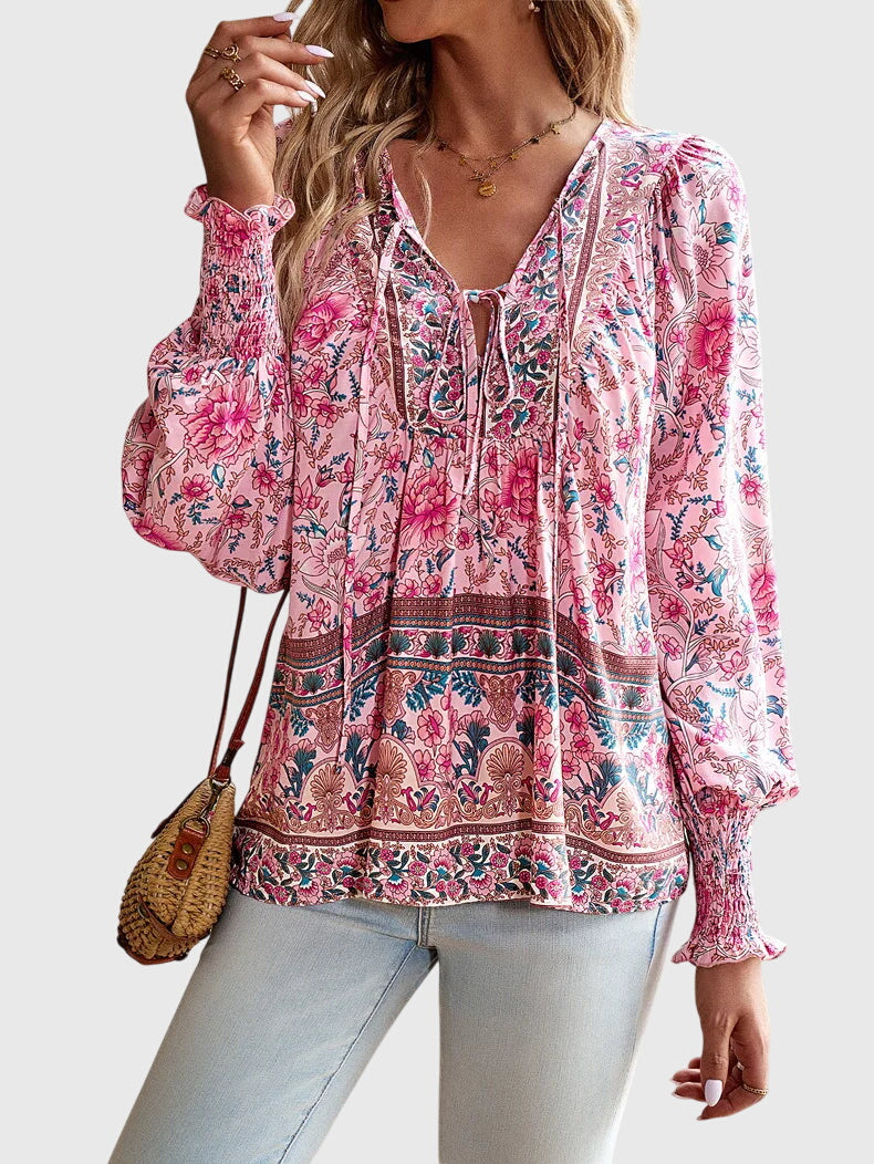 Chic women's pullover, a versatile long sleeve top for effortless seasonal style & comfort. Elegant everyday wear.