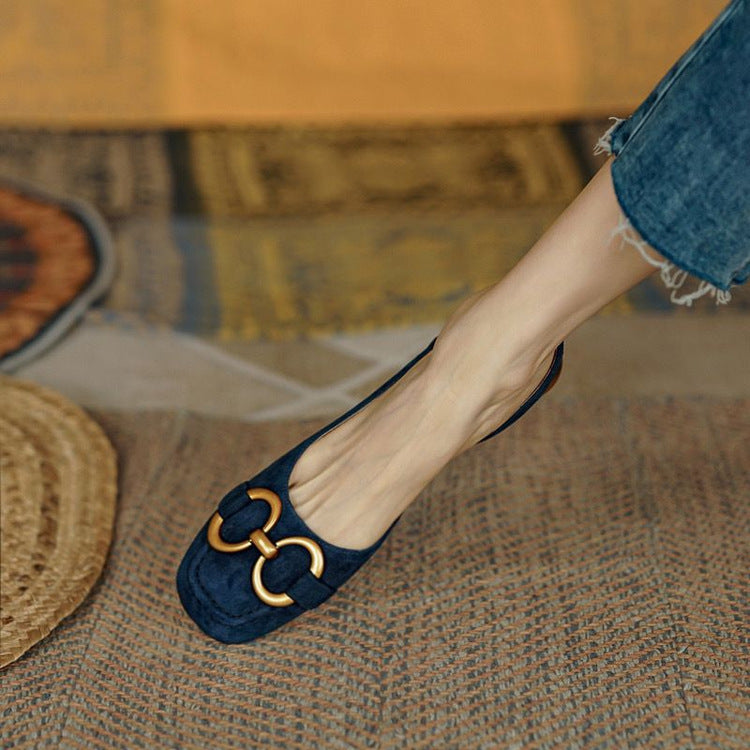 Stylish women's slingback flats, offering versatile elegance and all-day comfort.