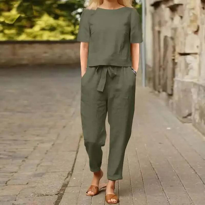 Comfortable women's spring fashion two-piece set in vintage style cotton blend, perfect for summer casual wear.