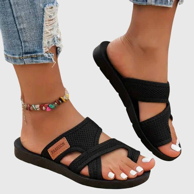Women's Elody slip-on platform sandals, comfortable and stylish for everyday casual wear.