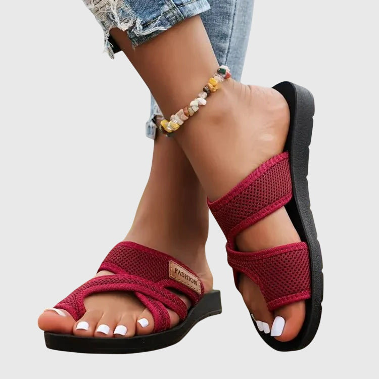 Comfy Elody women's platform sandals, versatile for casual summer fashion & everyday wear.