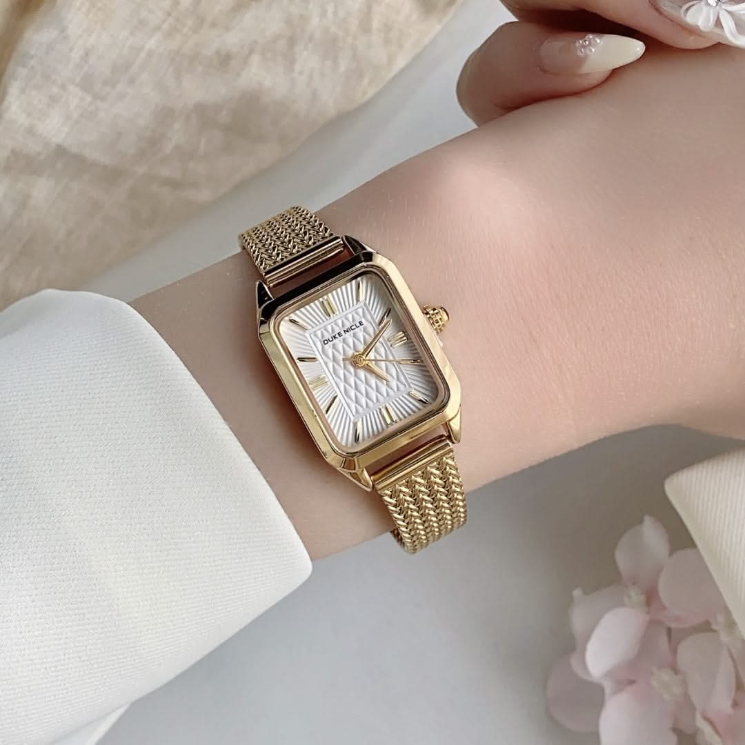 Silver Estella women's wristwatch, sleek design, a perfect daily accessory and elegant classic timepiece for her.
