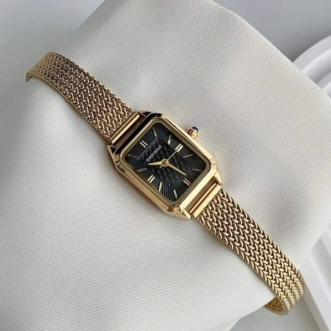 White Estella women's wristwatch, elegant and sleek, a classic daily timepiece with an adjustable fit for comfort.