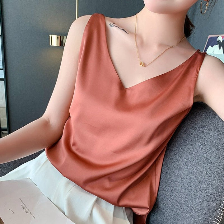 Effortless everyday women's tank top. Relaxed fit sleeveless top for versatile summer styling.