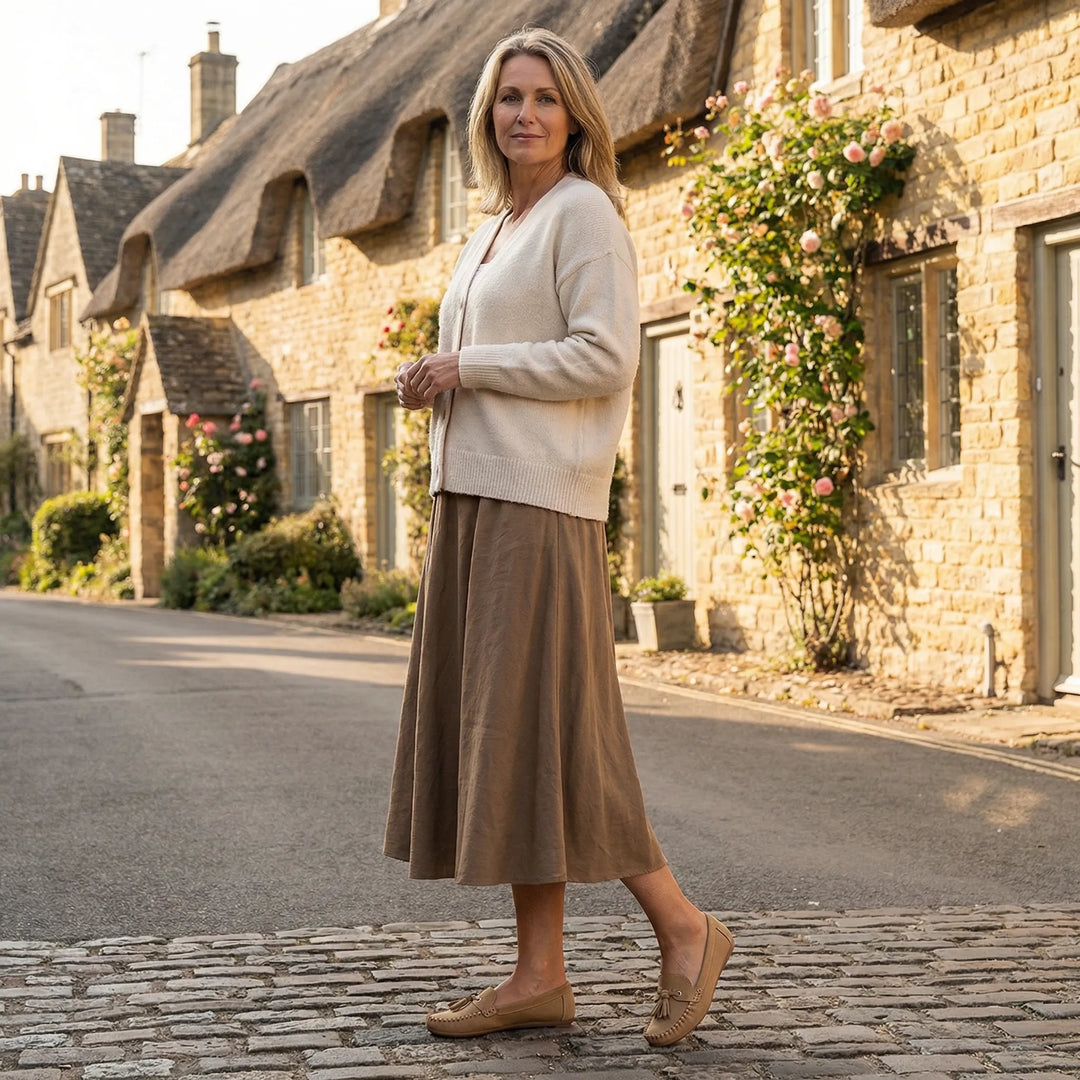 Cloud-like memory foam extra wide loafers for women, easy slip-on, ultimate foot comfort.