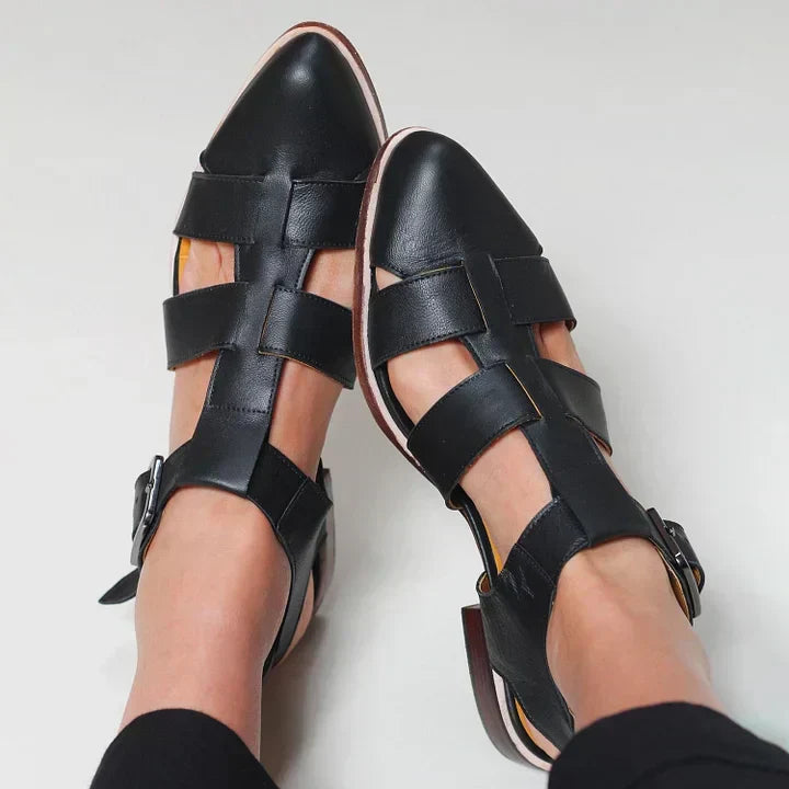 Comfortable women's flat sandals with adjustable strap, ideal for daily wear, summer & everyday style.