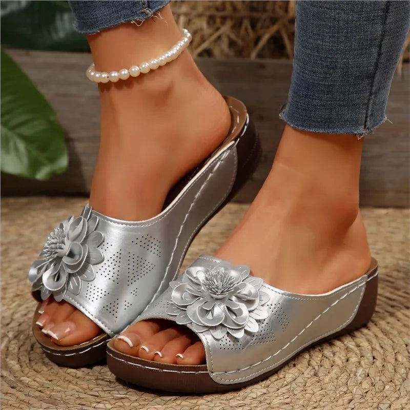 Back view: Women's floral comfort slide sandals, flat, easy wear, perfect for summer.