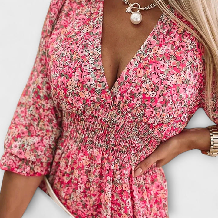 Summer women's floral dress, A-line silhouette & puff sleeves. A comfortable and stylish midi dress.