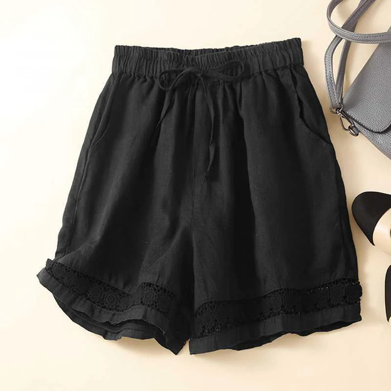 Stylish women's floral summer shorts with elastic waist, ideal for casual everyday comfort.