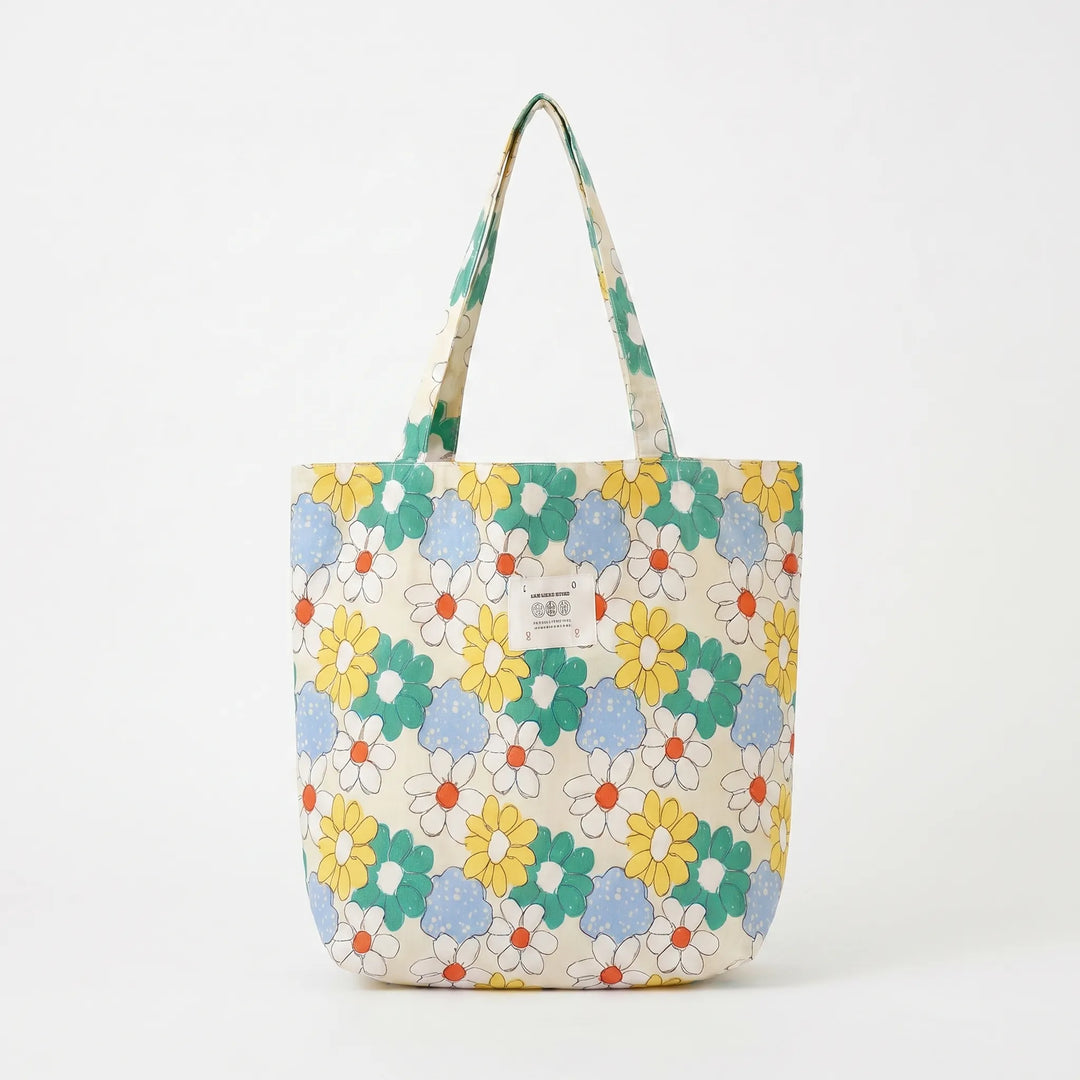 Chic floral print women's tote, versatile & spacious shoulder bag for any outfit.