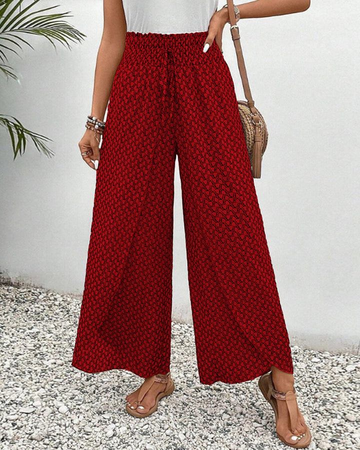 Elegant women's wide leg trousers, relaxed fit, flowy design for sophisticated evening wear.
