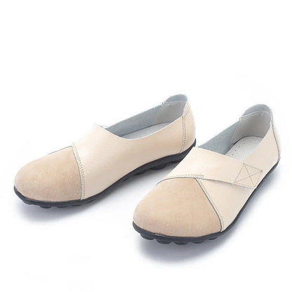 Casual slip-on women's loafers for foot pain relief, featuring orthopedic arch support & comfy leather.
