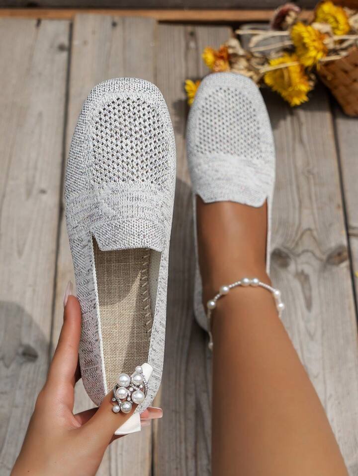 Slip-on Gloria women's comfort shoes, ideal for pain relief, walking, and daily casual wear.