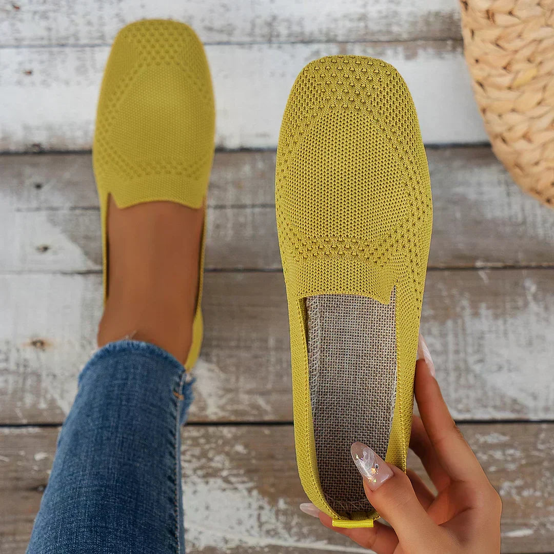Supportive Gloria women's footwear: orthopedic, stable, and cushioned for comfortable everyday walking.