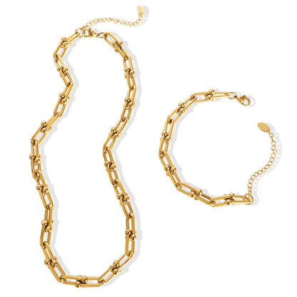 Beautiful gold-plated stainless steel women's link chain jewelry, showcasing shine and elegant texture.