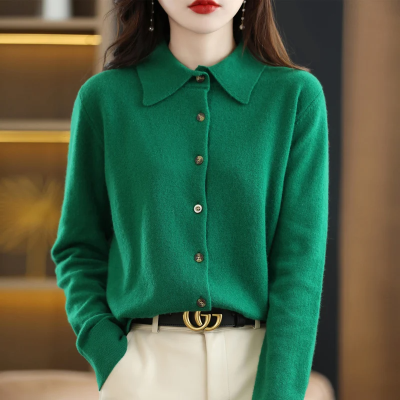 Classic Grace women's apparel: elegant long sleeve button-up shirt. Versatile top for modern women's fashion.