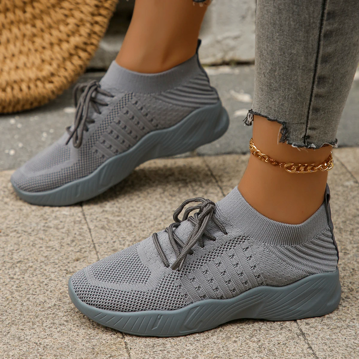 Cloud-like women's Haven sneakers, stretch fit & cushioned for ultimate everyday comfort.