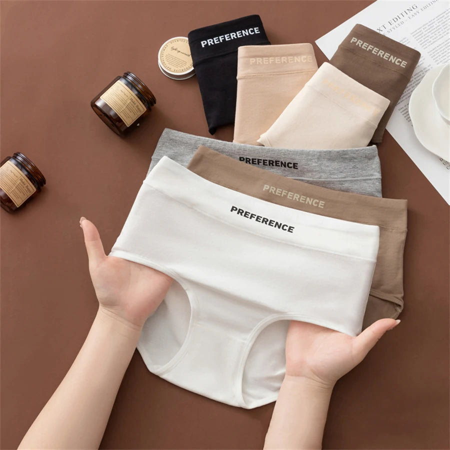 Seamless high-rise cotton panties for women, soft and comfortable for daily wear.