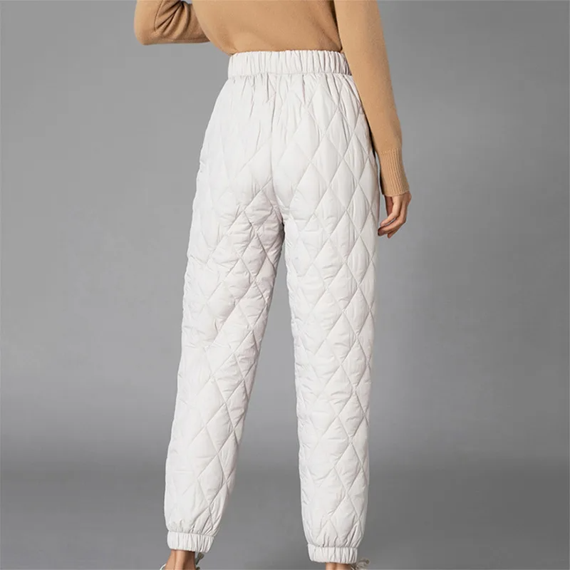 Comfortable women's high-rise puffer joggers, great for loungewear, activewear & winter.