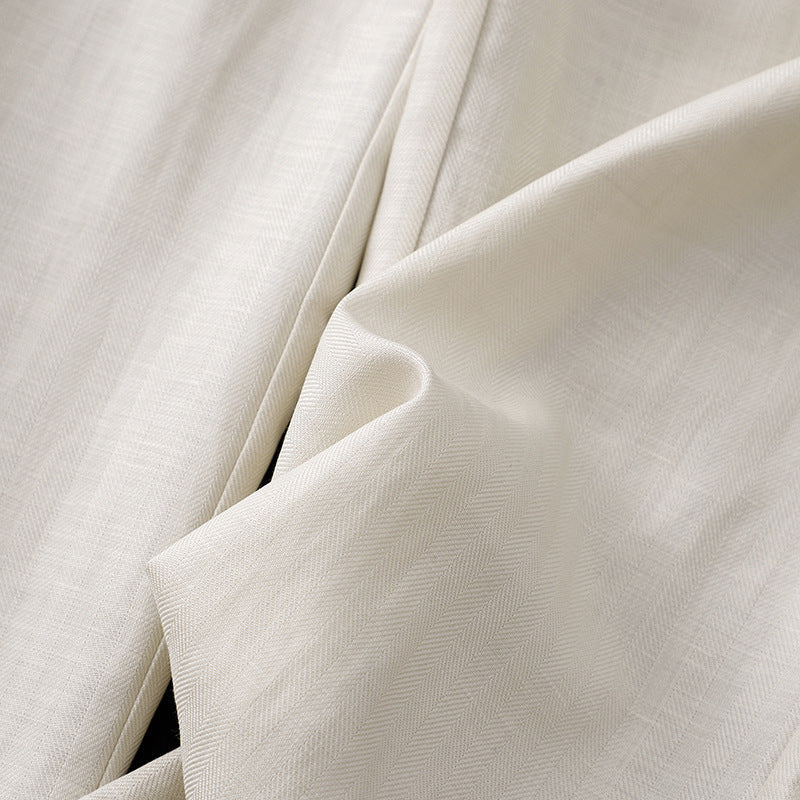 High-rise women's trousers in a flattering cut, offering a polished & sophisticated silhouette.