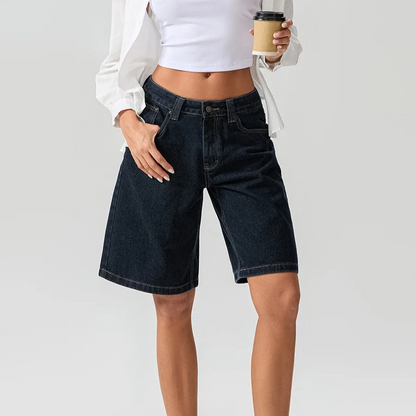 Vintage-inspired women's Bermuda shorts, comfortable and high-waisted, great for everyday summer style.
