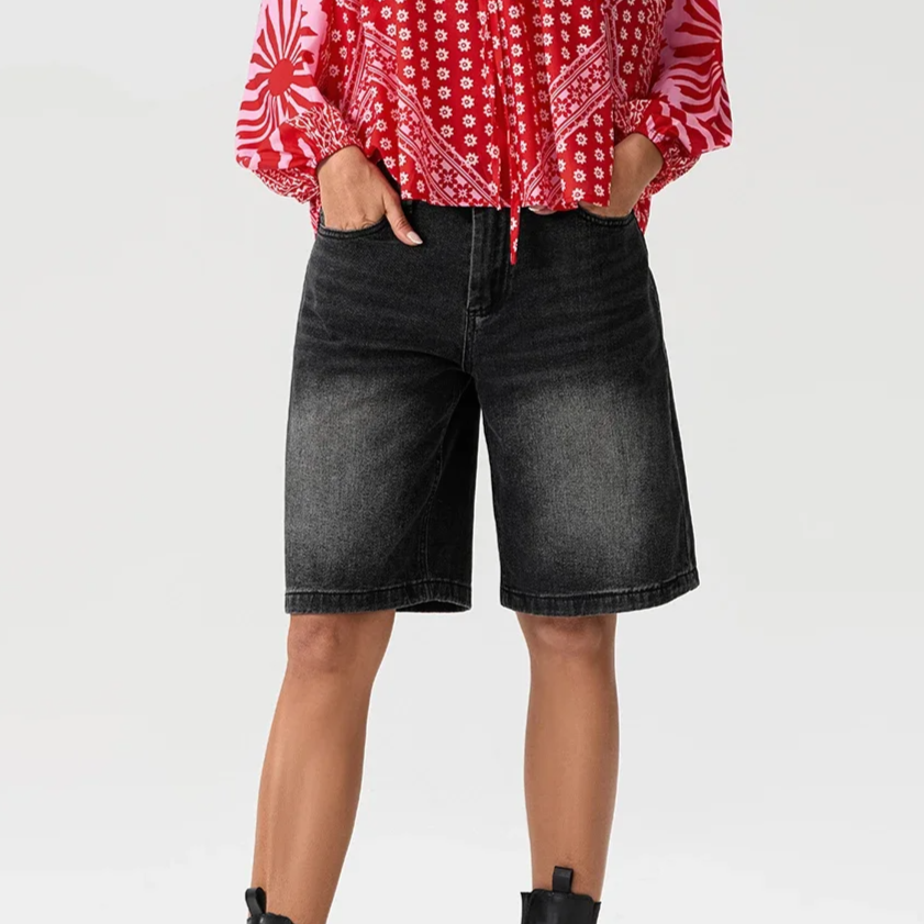Classic blue high-waist women's Bermuda shorts, perfect for comfortable and stylish everyday summer wear.