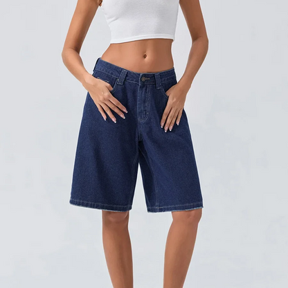 Effortlessly stylish women's high-waist Bermuda shorts, providing ultimate comfort for summer fashion.