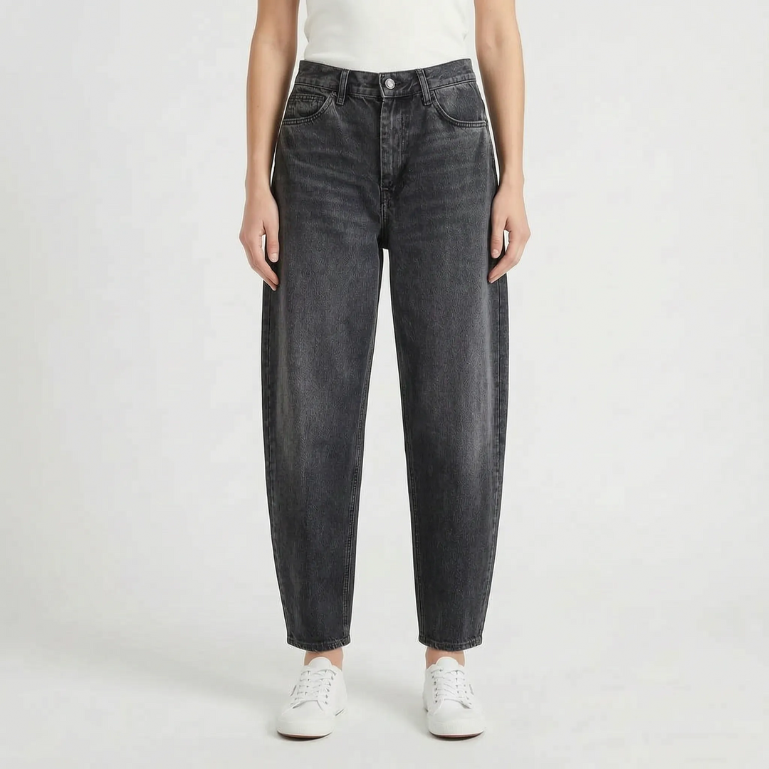 Women's high-waist barrel-leg pants, loose fit and ankle-length for a chic, comfortable casual look.