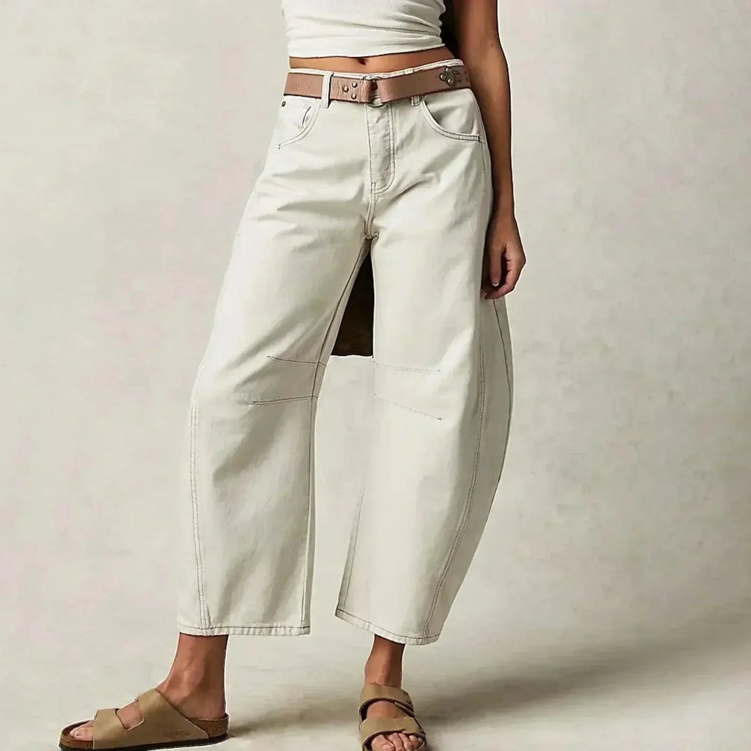 Black high waist wide leg jeans, offering a relaxed and comfortable fit. Essential women's casual fashion bottoms.
