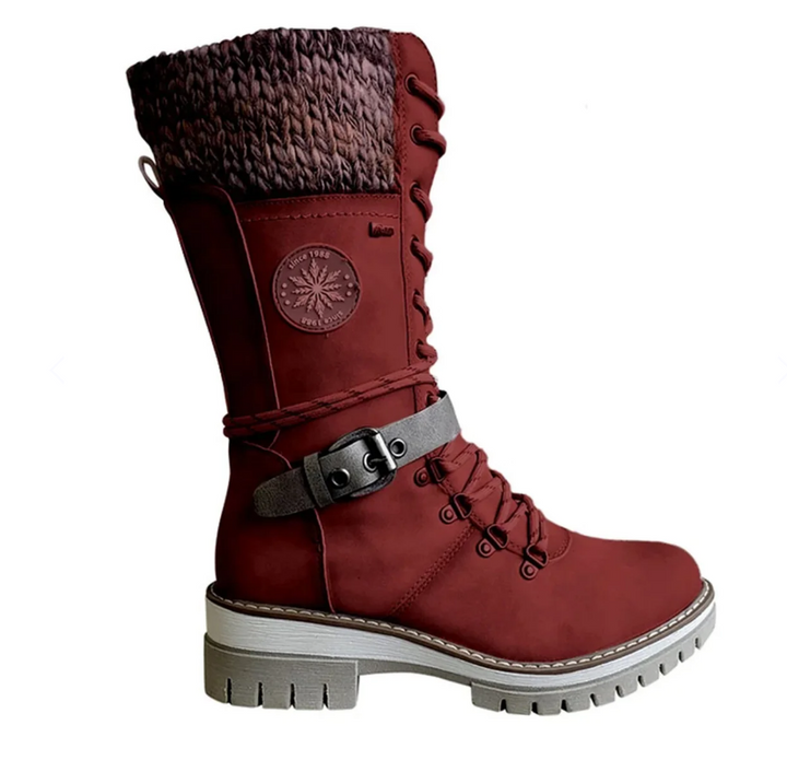 Chic women's insulated ankle boots, providing cozy warmth and a secure non-slip sole.