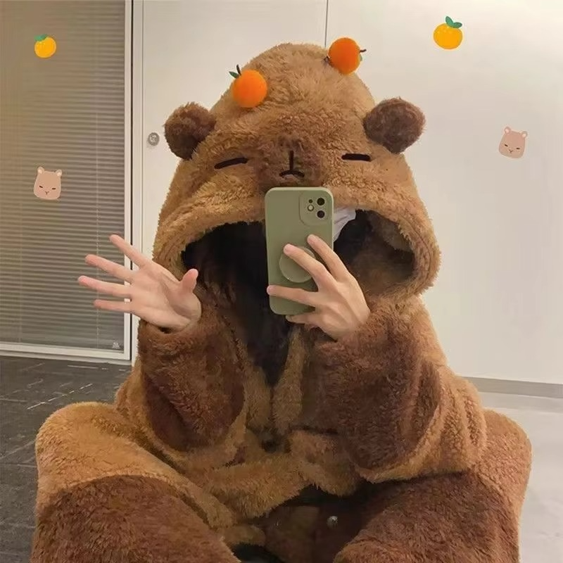 Adorable women's capybara hooded pajamas, a soft two-piece set for comfy nightwear and lounging.
