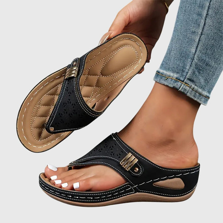Kaylie orthopedic sandals for women, providing arch support and foot pain relief with ergonomic comfort.