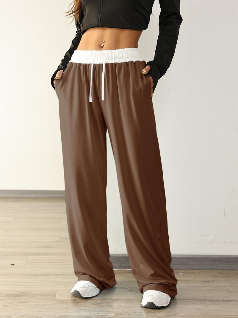 Flowy women's Lazio wide-leg sweatpants in a soft knit, offering ultimate comfort and relaxed casual wear.