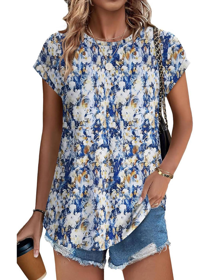 Chic women's leaf print crew neck top, designed for everyday comfort and summer style.