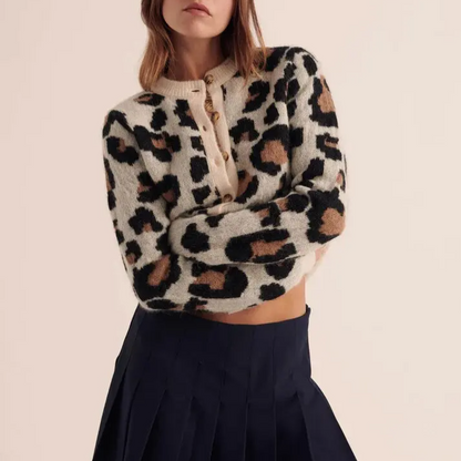 Trendy women's leopard print cardigan. Bold design, long sleeve, statement outerwear.