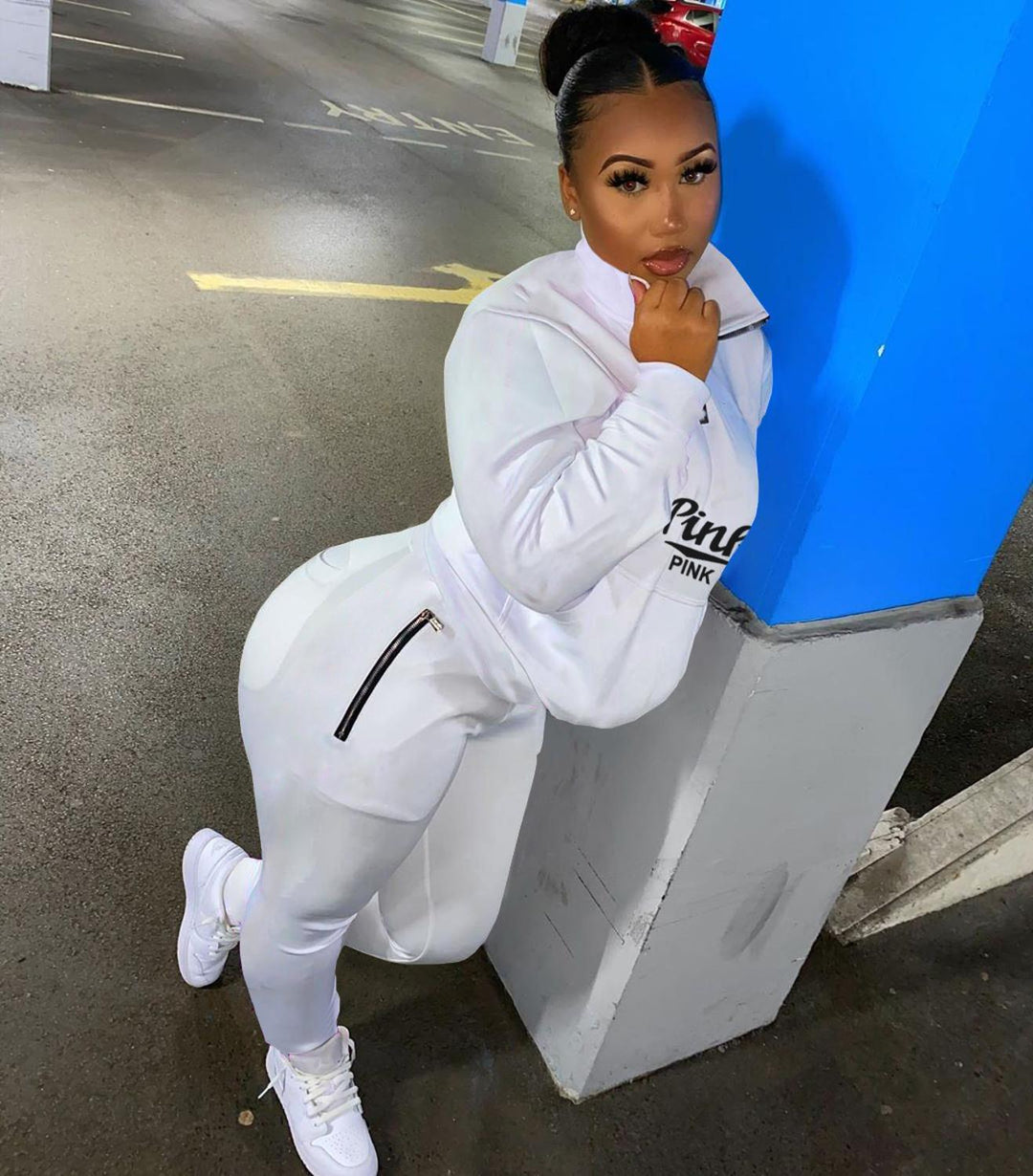 Women's letter print two-piece loungewear, a comfortable & fashionable jogger set for women.