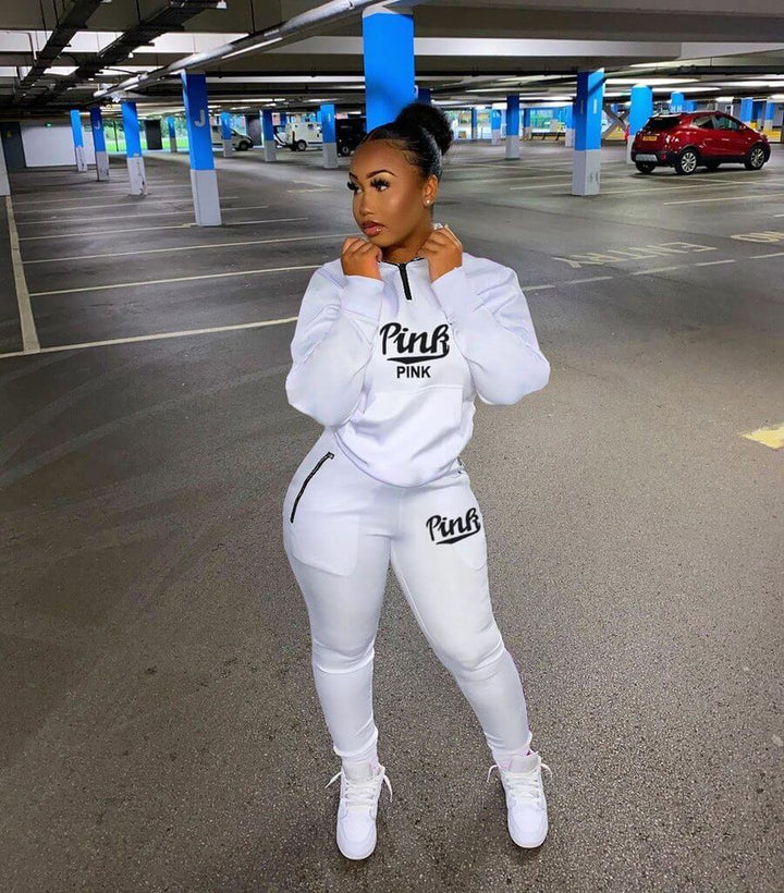 Comfortable women's letter print loungewear set, a versatile two-piece athletic outfit.