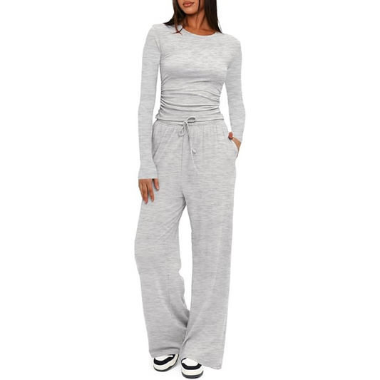 Women's Lieke 2-piece lounge set. Comfortable wide-leg loungewear in an autumn color. Breathable and casual for ladies.