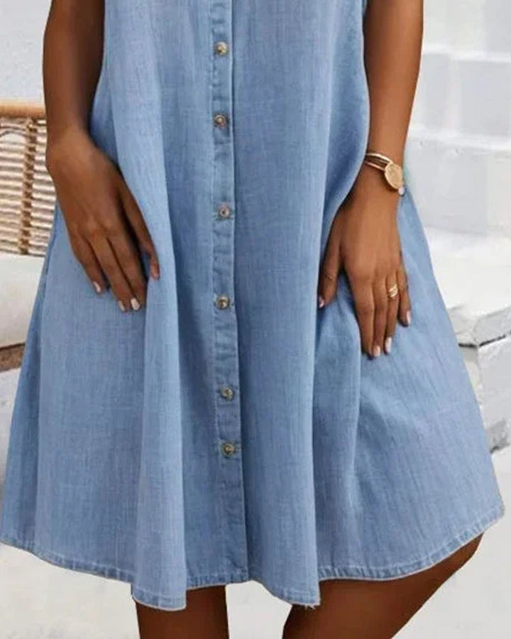 Effortless women's lightweight denim-look shirtdress with button-down front, versatile for spring/summer.
