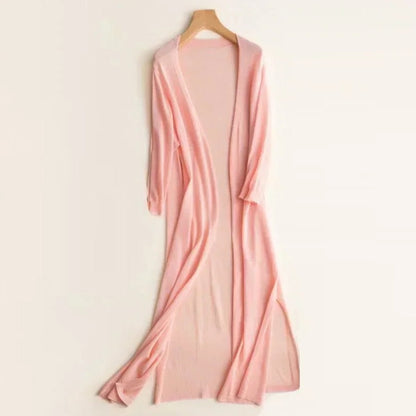 Versatile women's long cardigan, lightweight open front for easy layering & sophisticated casual looks.